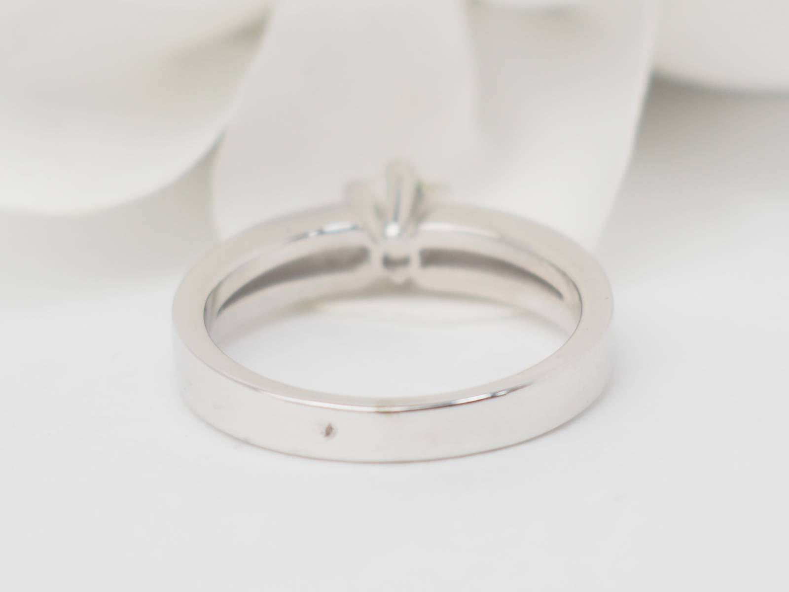 Bague Solitaire en or blanc et diamant 0.45ct