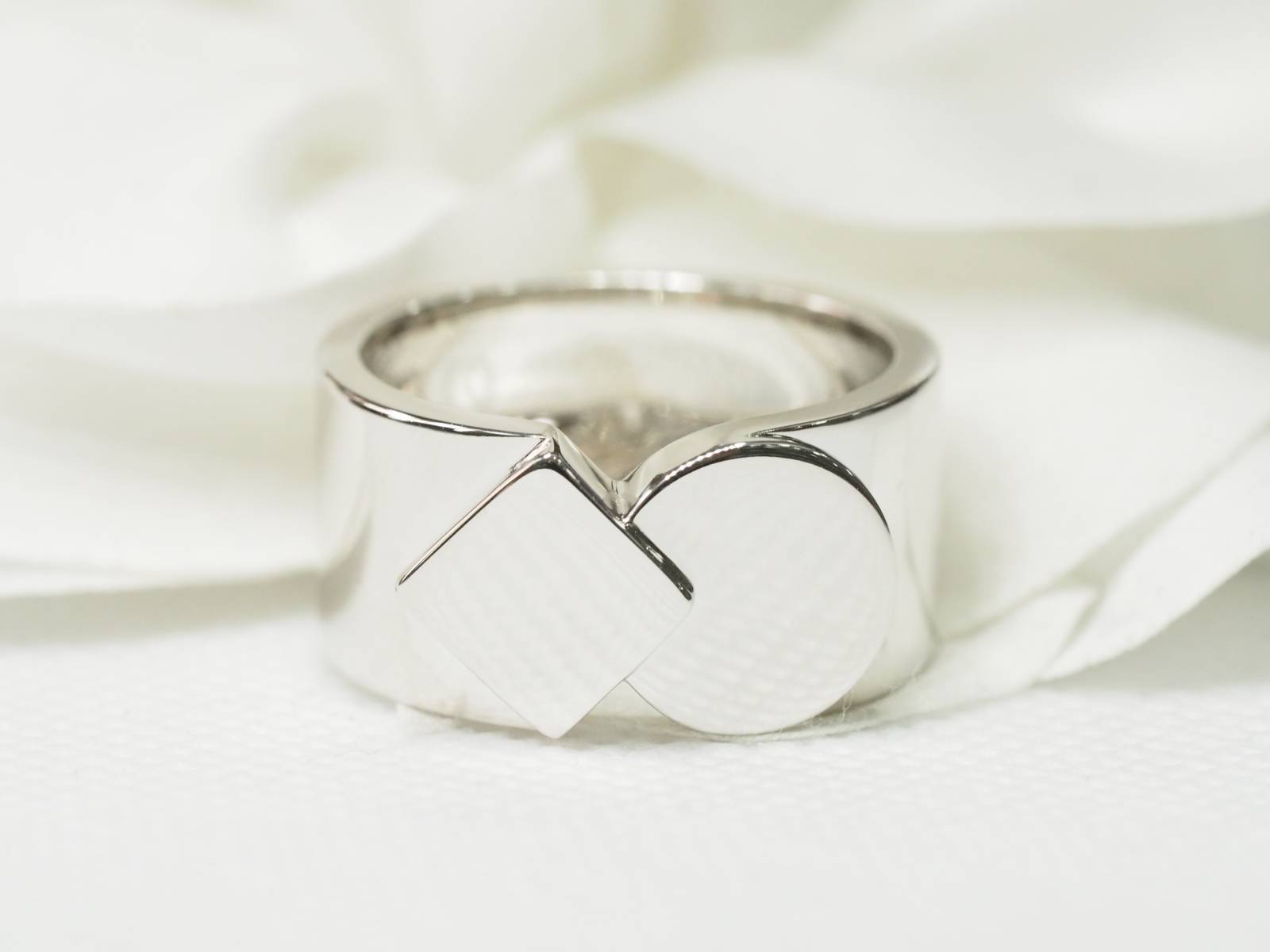 Fred, ring