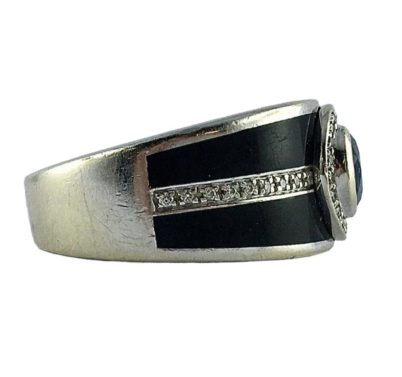 A Mauboussin ring, "Bonbon bleu" model, in 18K white gold
