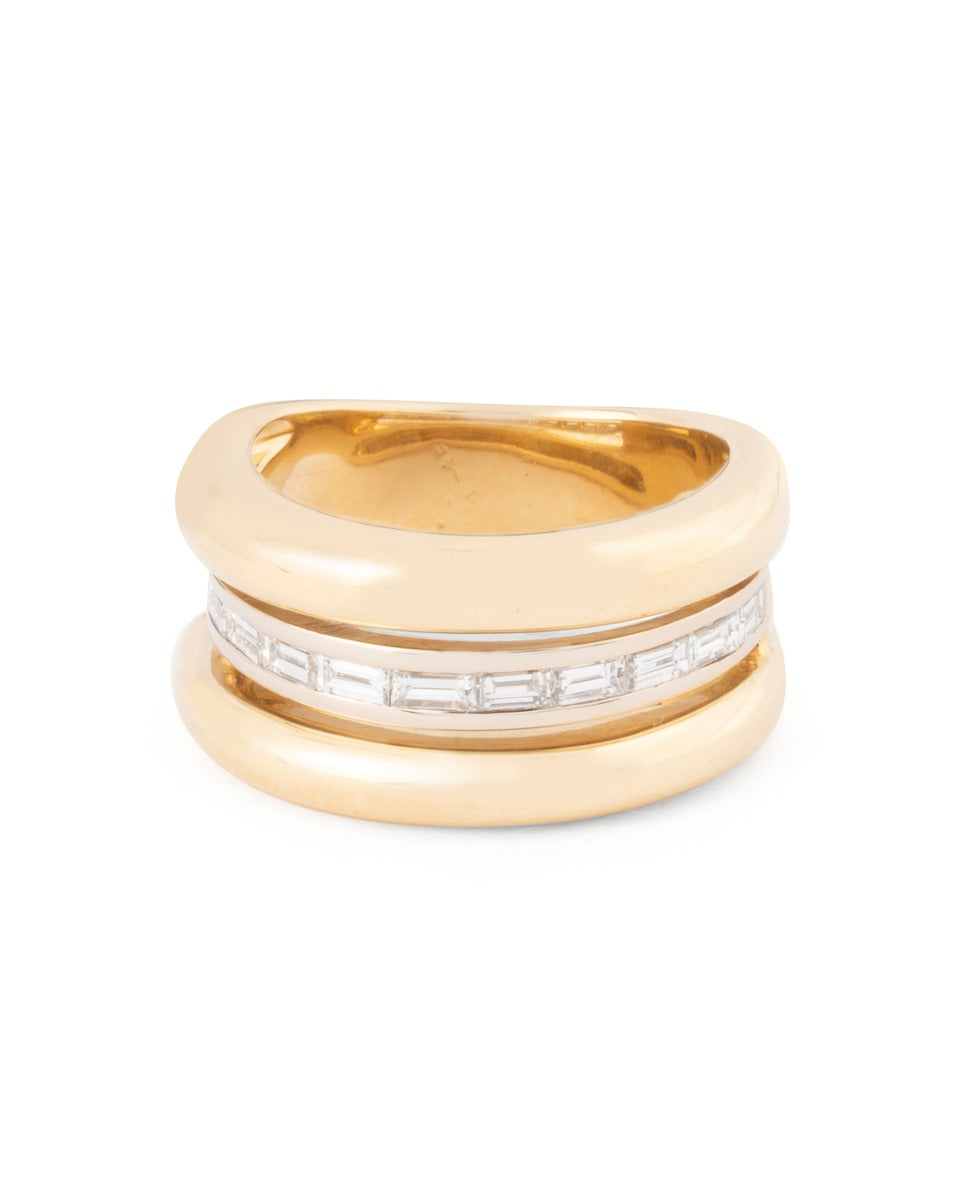 Poiray, 3-piece ring in 18K yellow gold and baguette diamonds