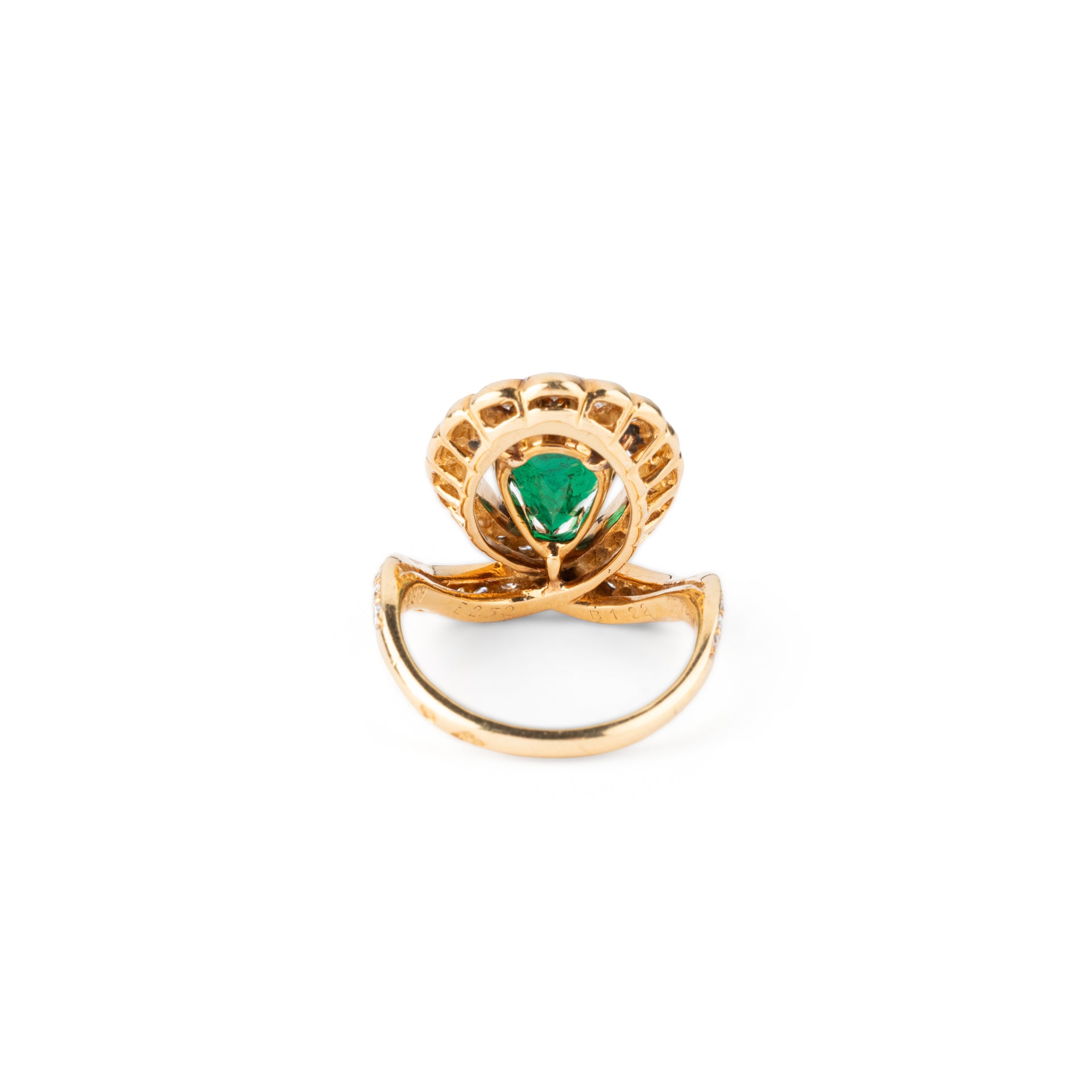 Reza, Emerald, diamond and yellow gold ring
