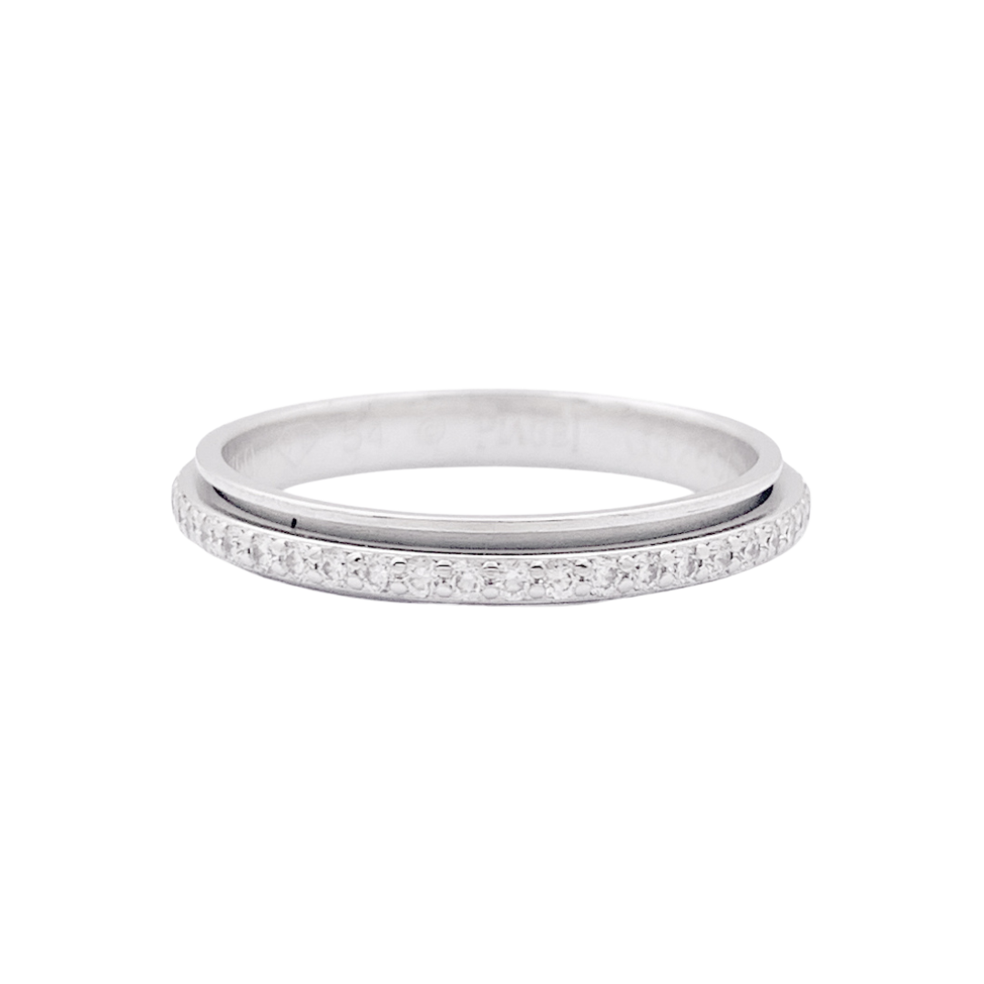 Bague Piaget "Possession" or blanc, diamants.