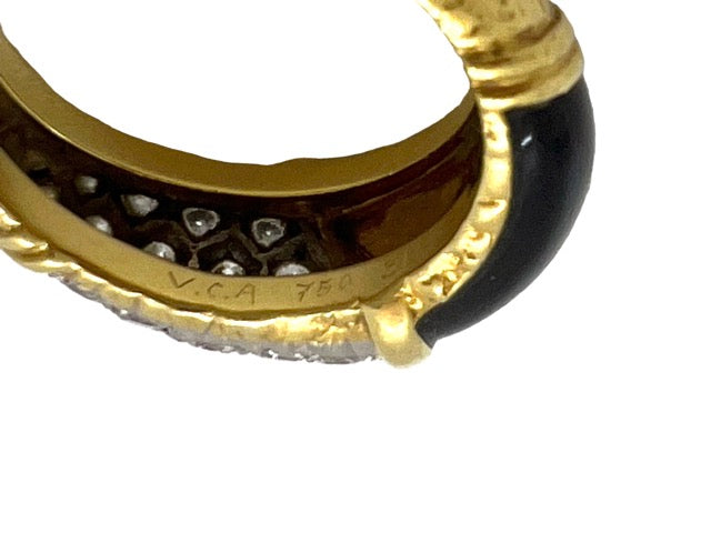 Van Cleef &amp; Arpels Vintage Ring Yellow Gold Onyx and Diamonds