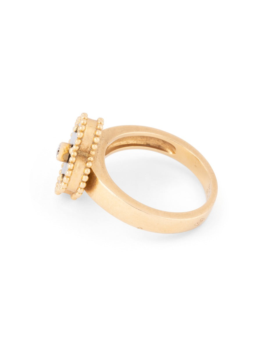 Van Cleef &amp; Arpels, Alhambra ring in 18K yellow gold, onyx and diamonds