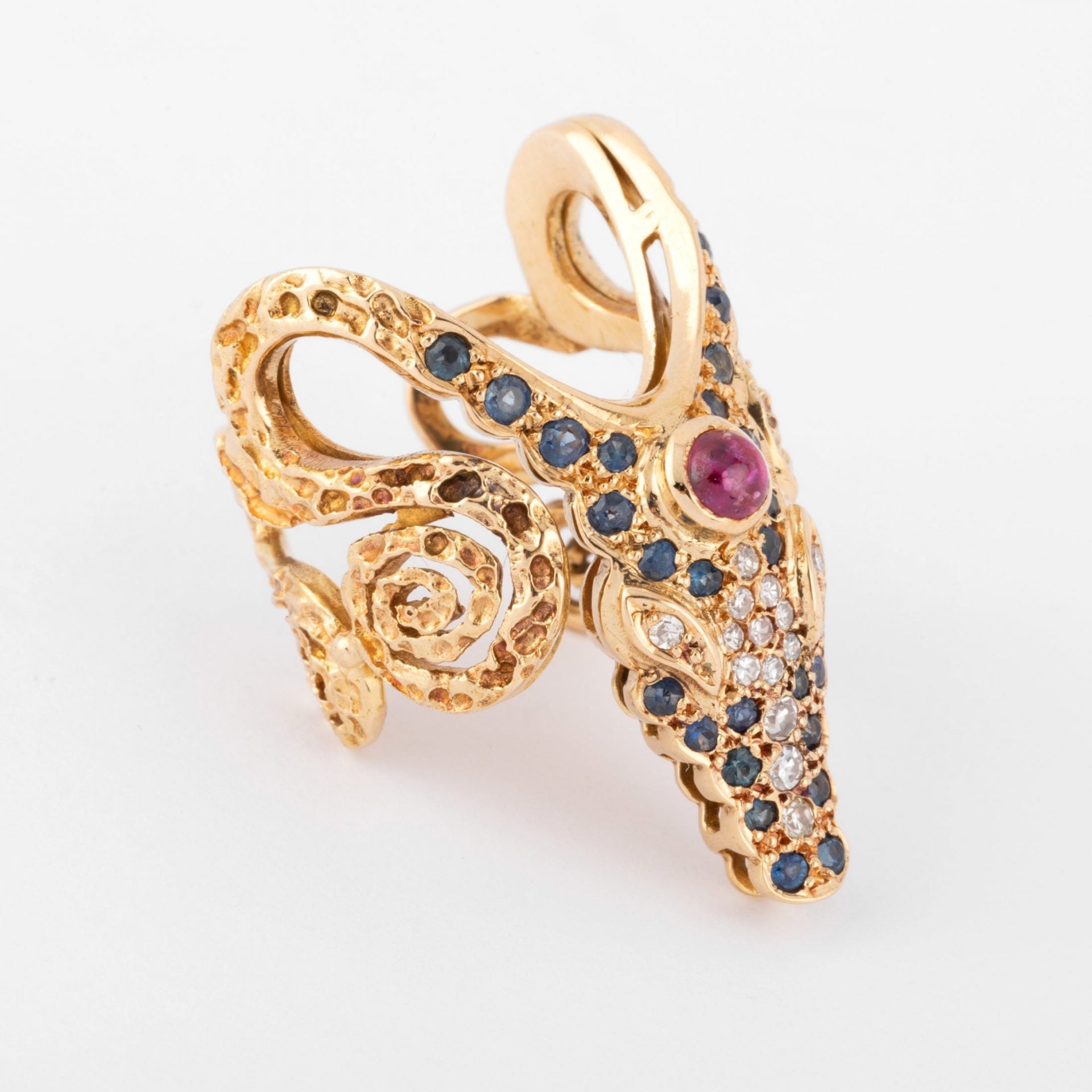 Lalaounis yellow gold crocodile head ring