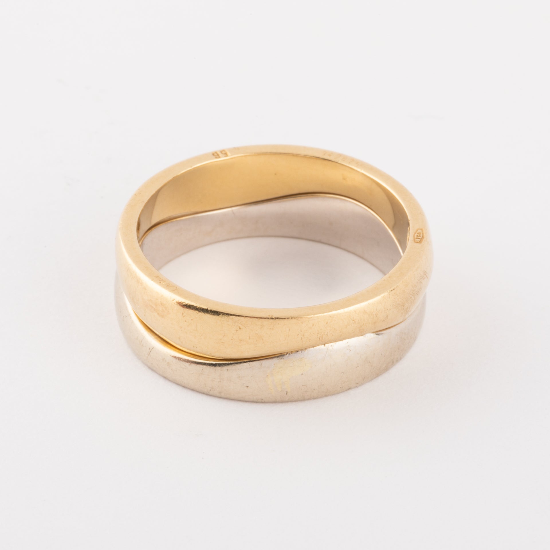 Bague "Love me " signée Cartier