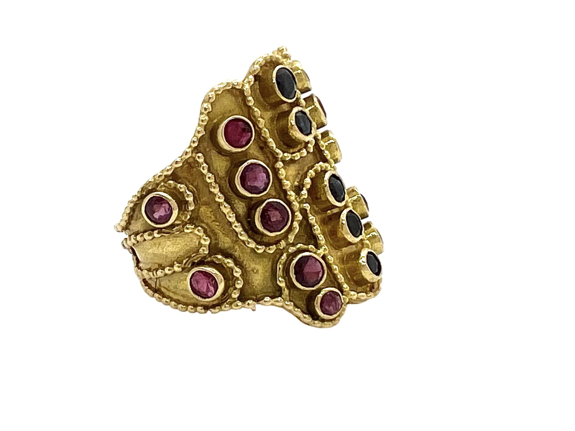 Zolotas ring in 18K yellow gold, Sapphires and Rubies
