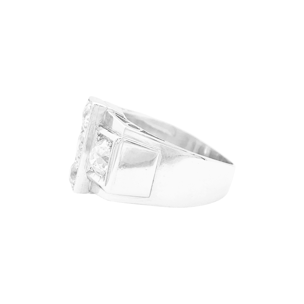 Bague "Tank", platine et diamants.