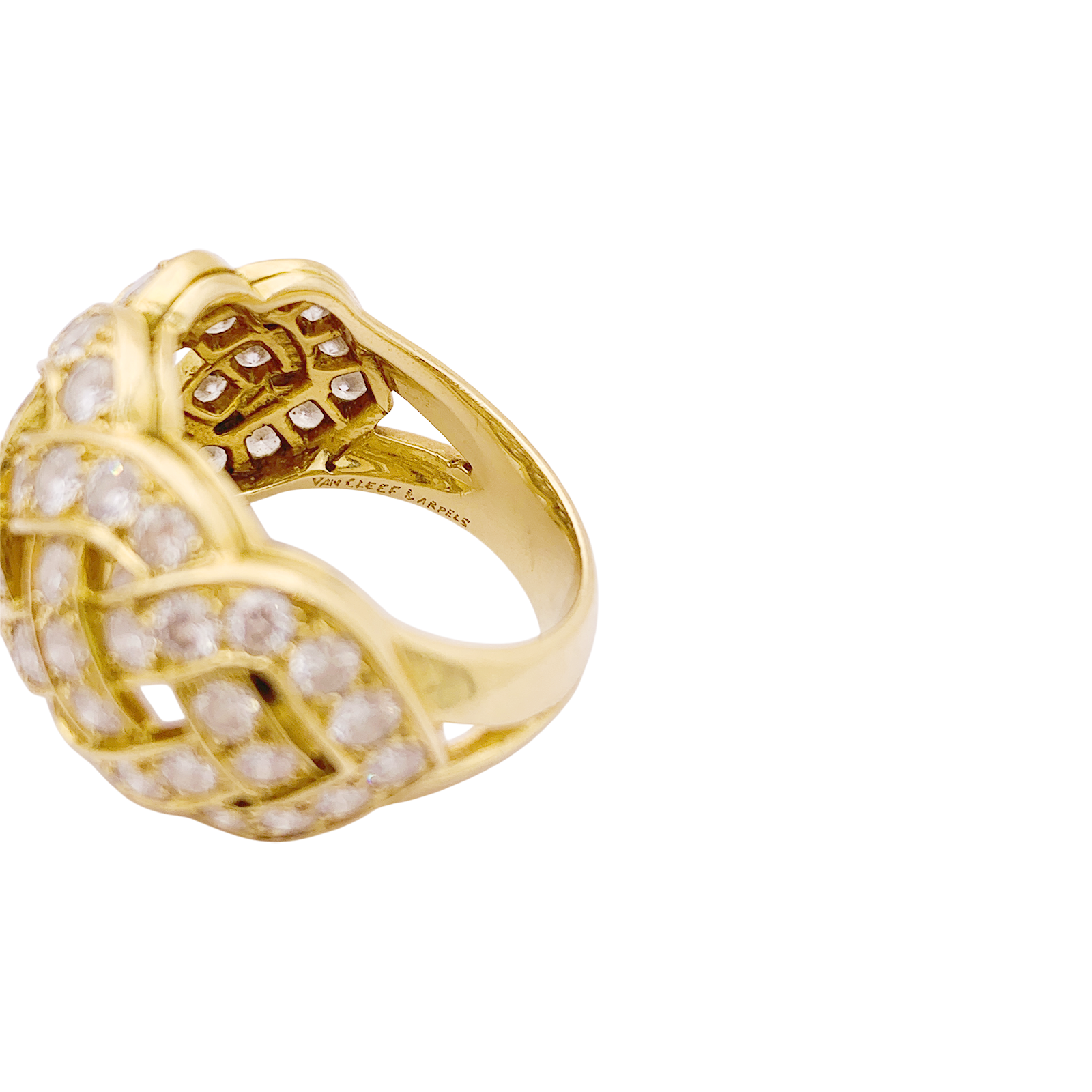 Bague Van Cleef & Arpels, « Tresse », or jaune 750/000, diamants.