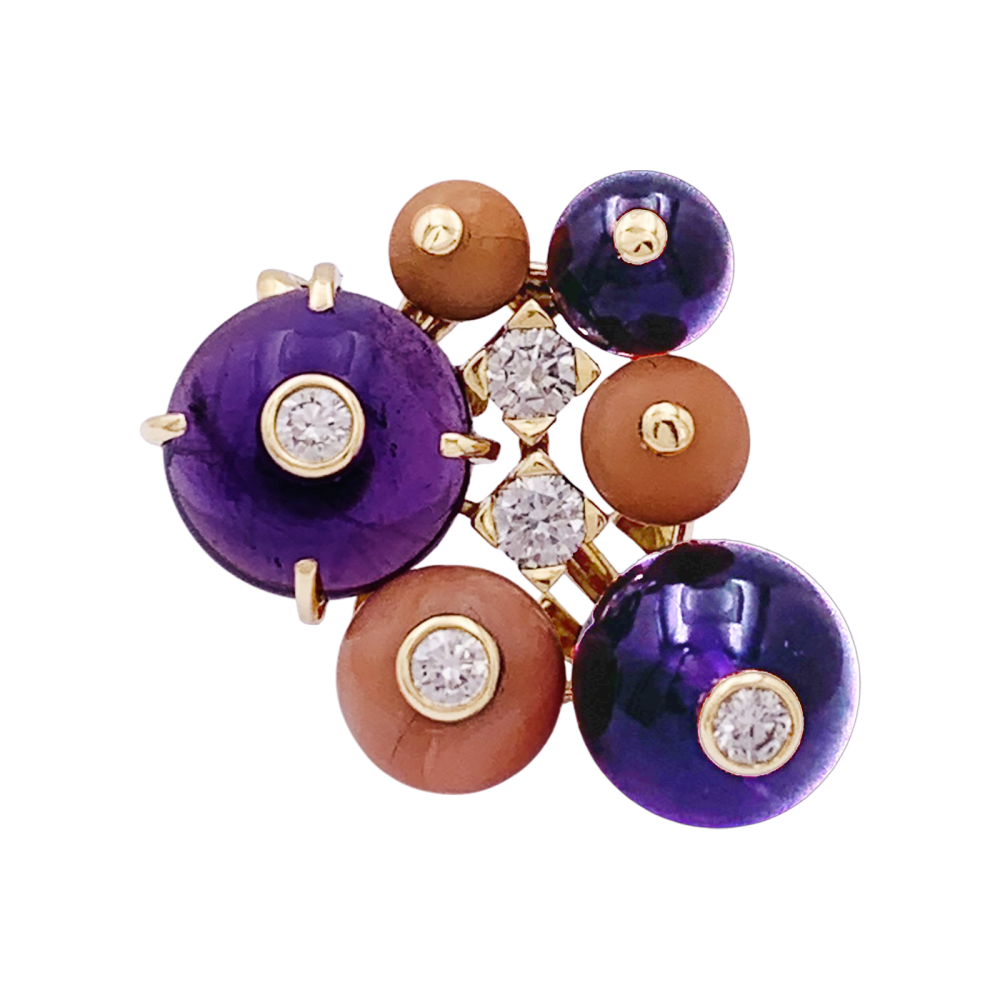 Pendentif Cartier "Délices de Goa" en or jaune, améthystes, corail et diamants.