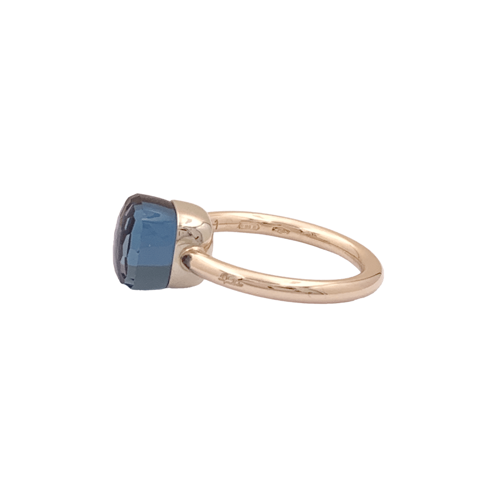 Bague Pomellato, « Nudo Petit», or blanc, or rose, topaze blue London.