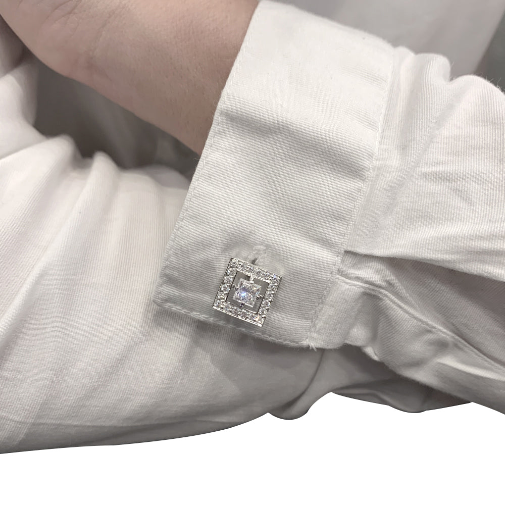 Boucheron "Ava" cufflinks, white gold and diamonds.