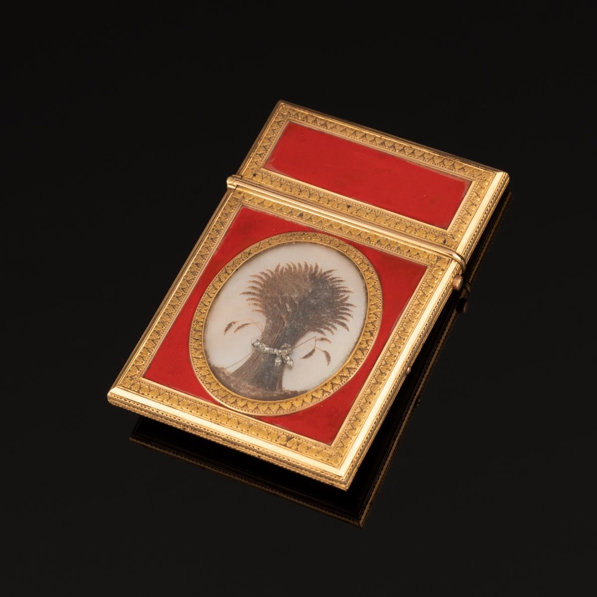 Louis XVI Carnet de Bal Laque et Or par Nicolas Meunière - Maison Eloe