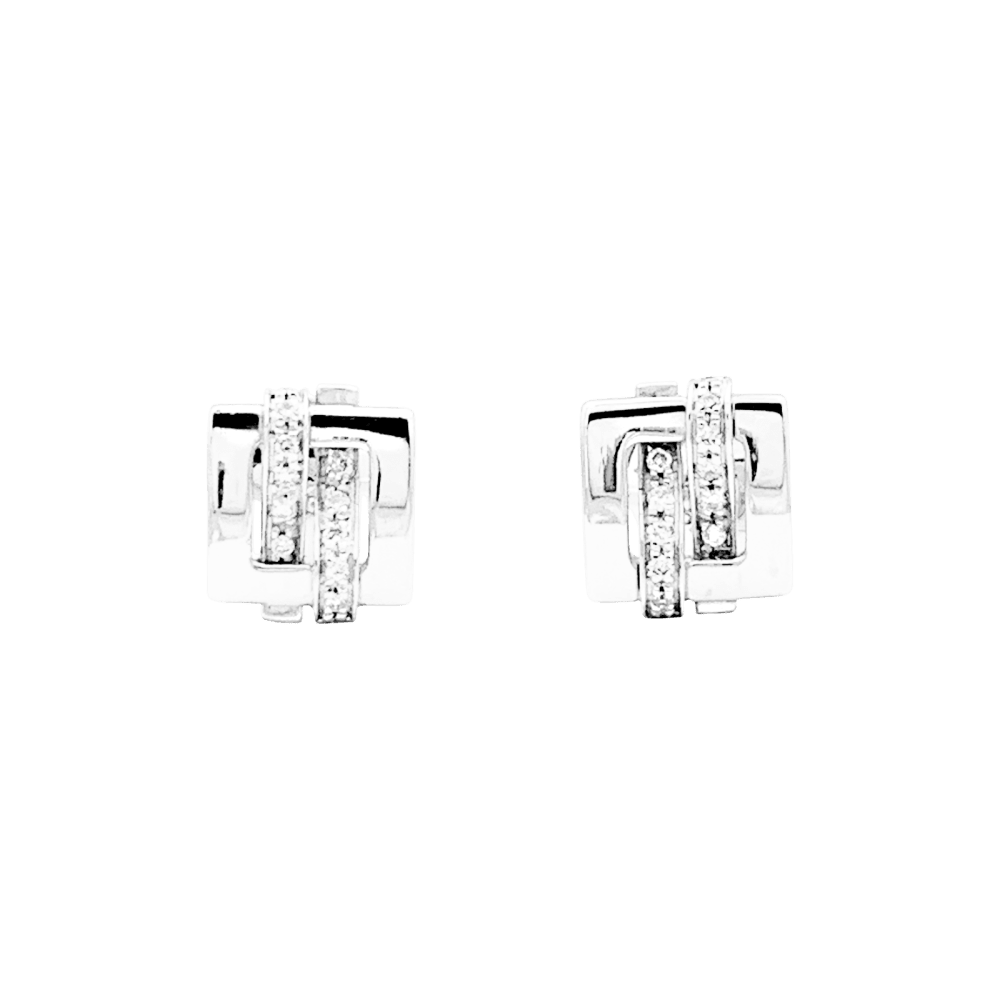 Boucles d'oreilles Boucheron, "Déchaînée", or blanc, diamants.