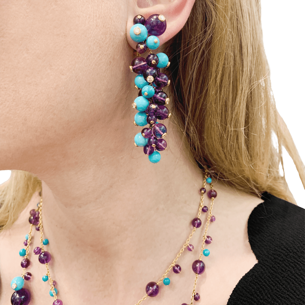 Boucles d'oreilles Cartier, "Délices de Goa", or rose, améthystes, turquoises et diamants.