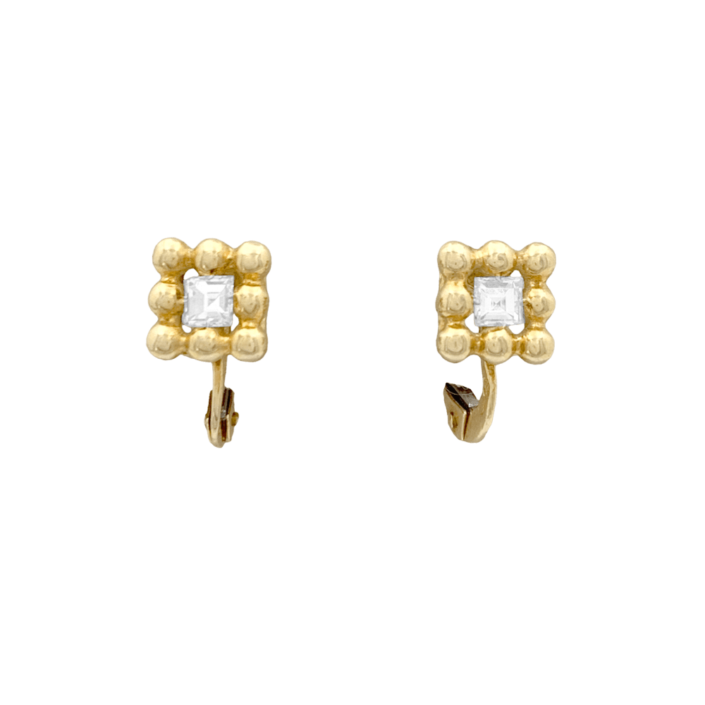 Boucles d'oreilles Chaumet, or jaune et diamants.