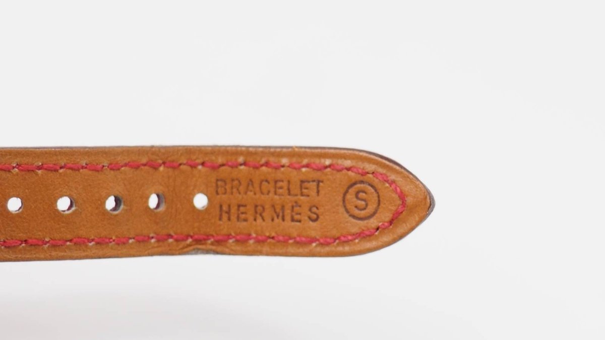 Hermes, Montre Kelly Cadenas Vintage plaqué Or sur Cuir - Maison Eloe