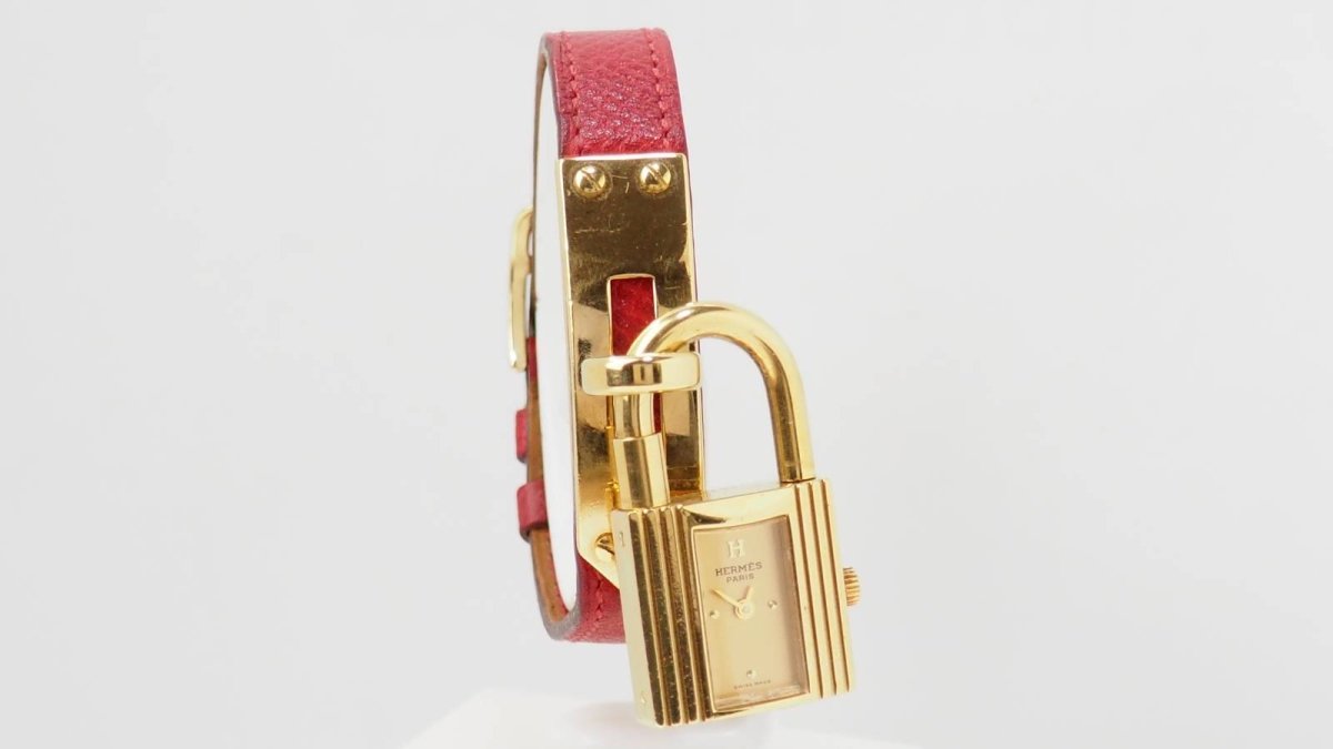 Hermes, Montre Kelly Cadenas Vintage plaqué Or sur Cuir - Maison Eloe