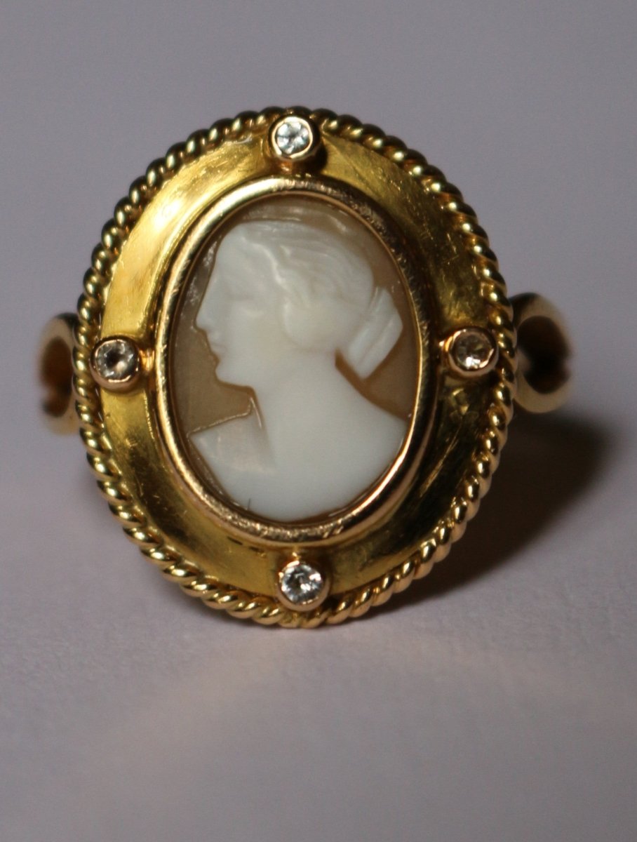 Bague ancienne camée coquille sur or jaune XIXe - Maison Eloe