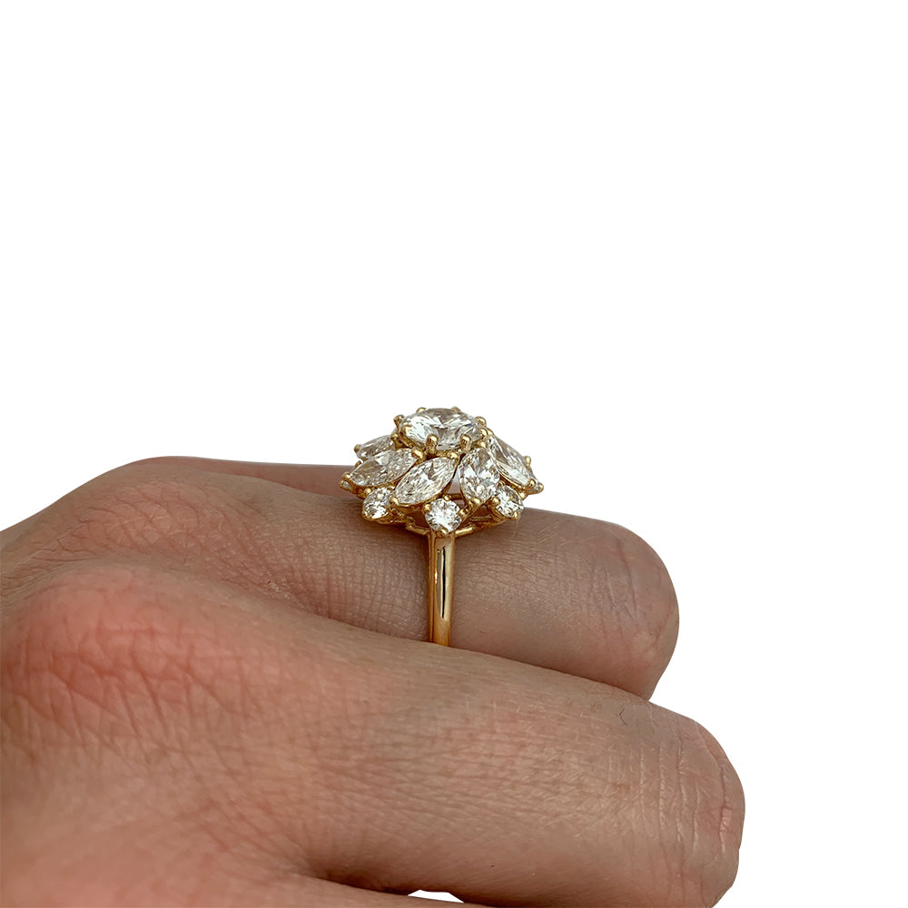 Bague Cartier en or jaune, diamant 1,57 carats.