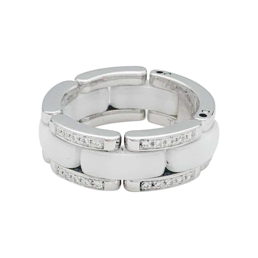 Chanel ring, "Ultra", white gold, white ceramic, diamonds.