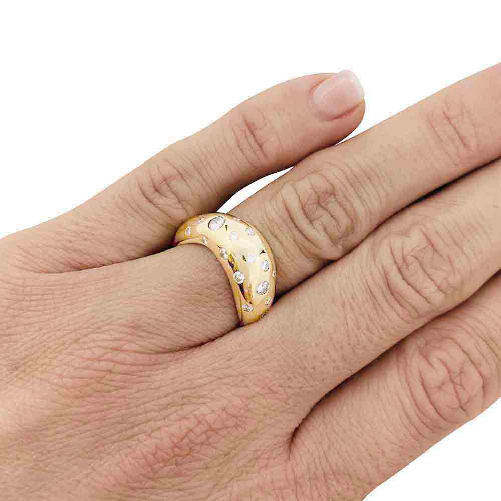 Fred ring, "Mouvementée", yellow gold, diamonds.