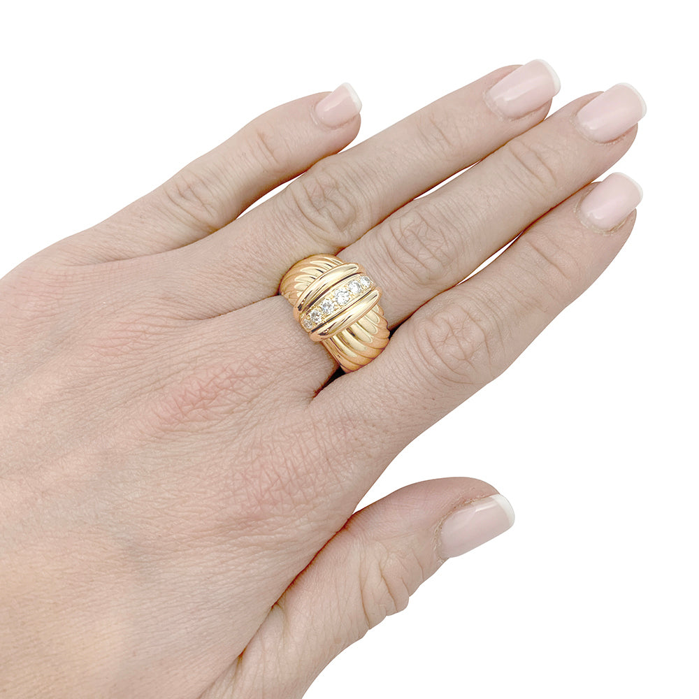 OJPerrin ring, "Venetian", yellow gold, diamonds.
