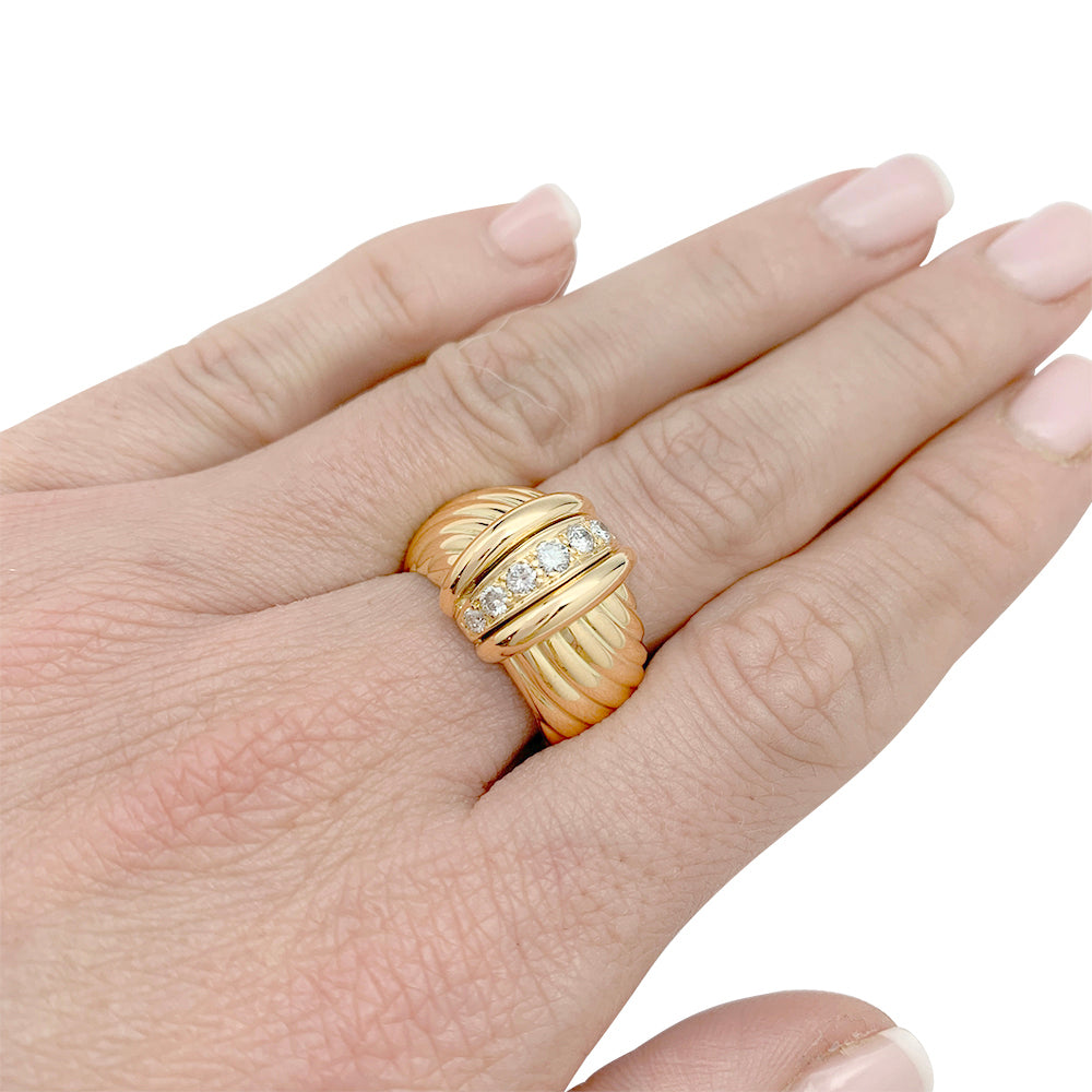 OJPerrin ring, "Venetian", yellow gold, diamonds.