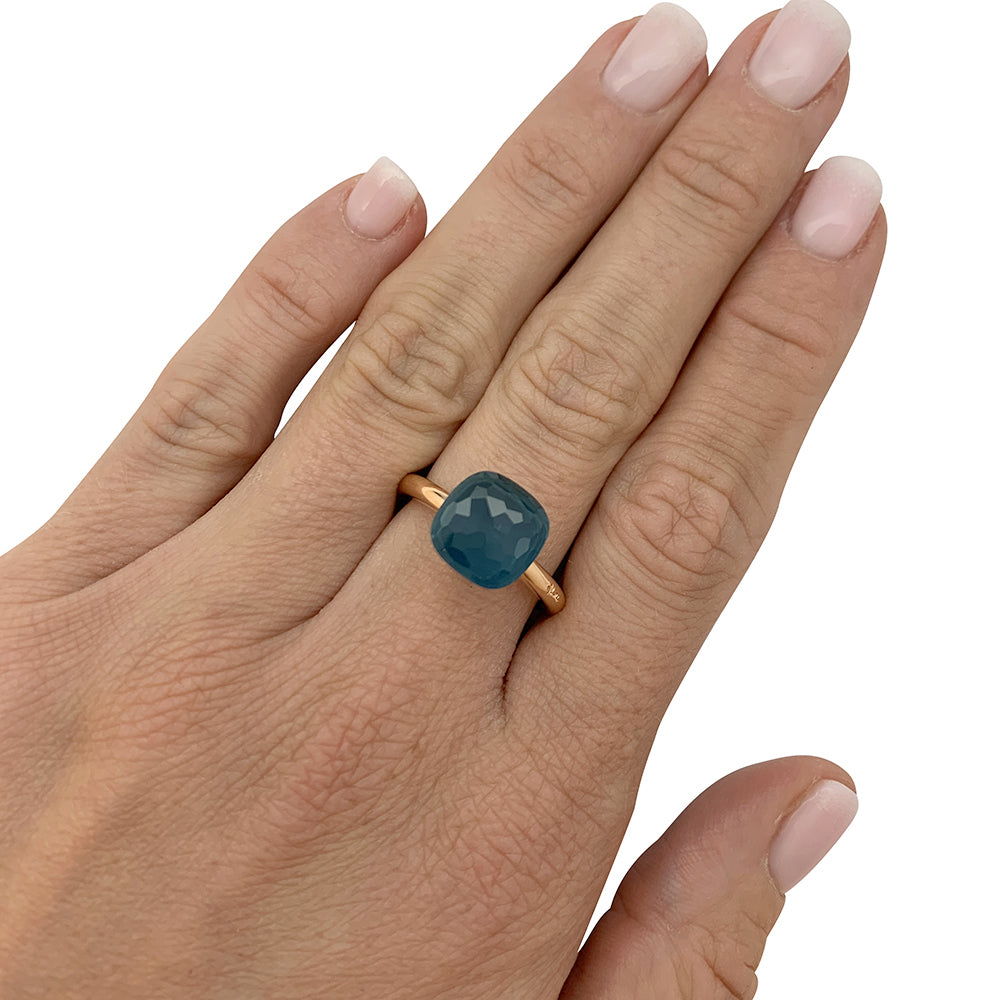 Pomellato ring, "Nudo Classic, white gold, pink gold, blue London topaz.