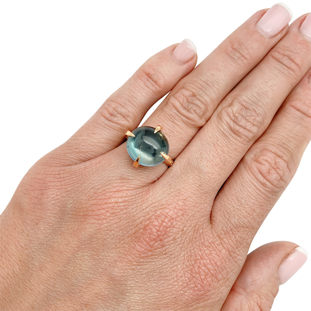 Pomellato "Veleno" ring in pink gold, blue london topaz.