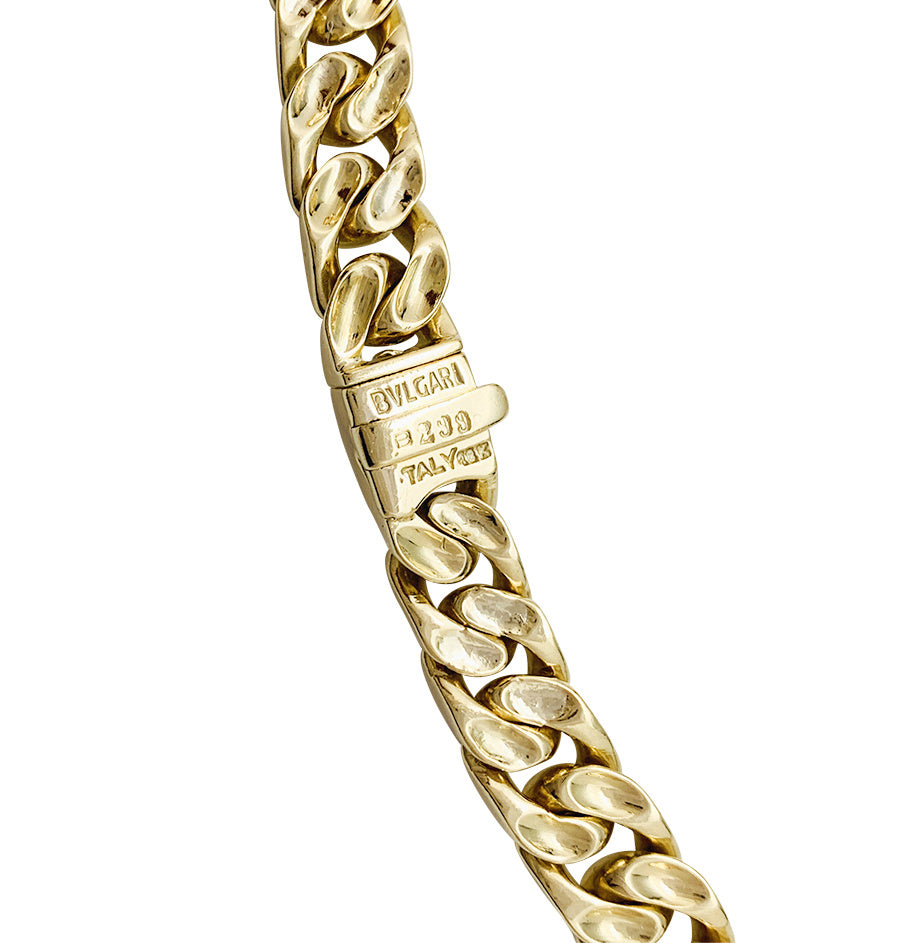 Bulgari Vintage necklace in yellow gold, sapphire and diamonds.