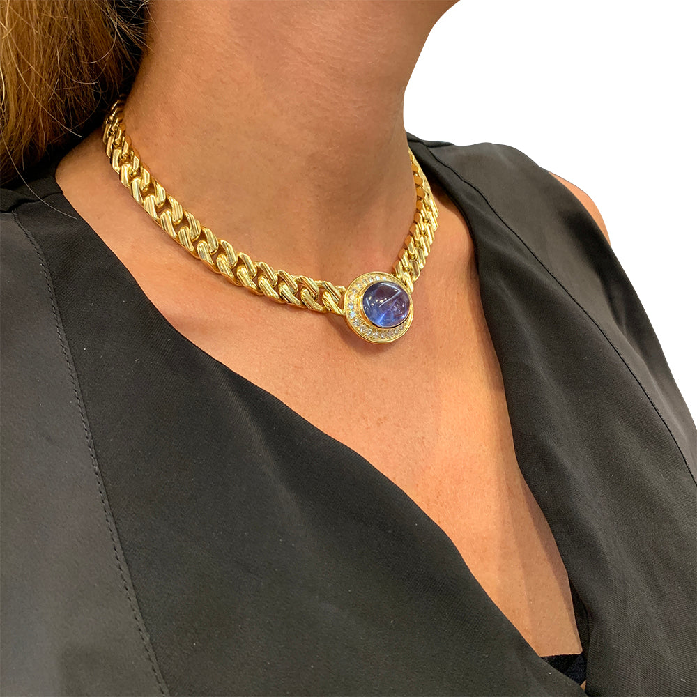 Bulgari Vintage necklace in yellow gold, sapphire and diamonds.