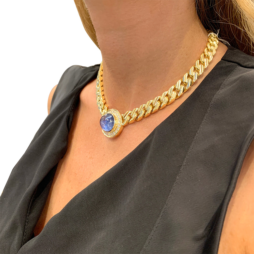 Bulgari Vintage necklace in yellow gold, sapphire and diamonds.