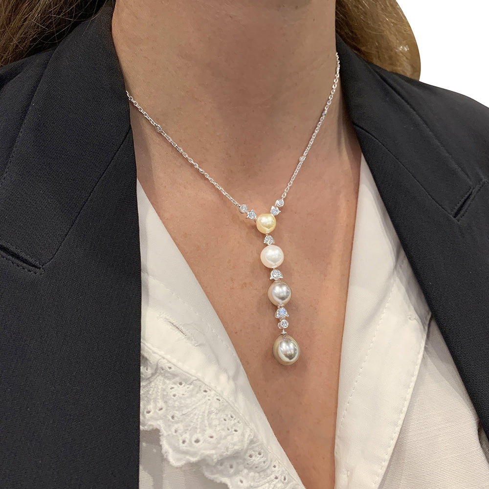 Cartier necklace, "Agnès", white gold, diamonds, cultured pearls.