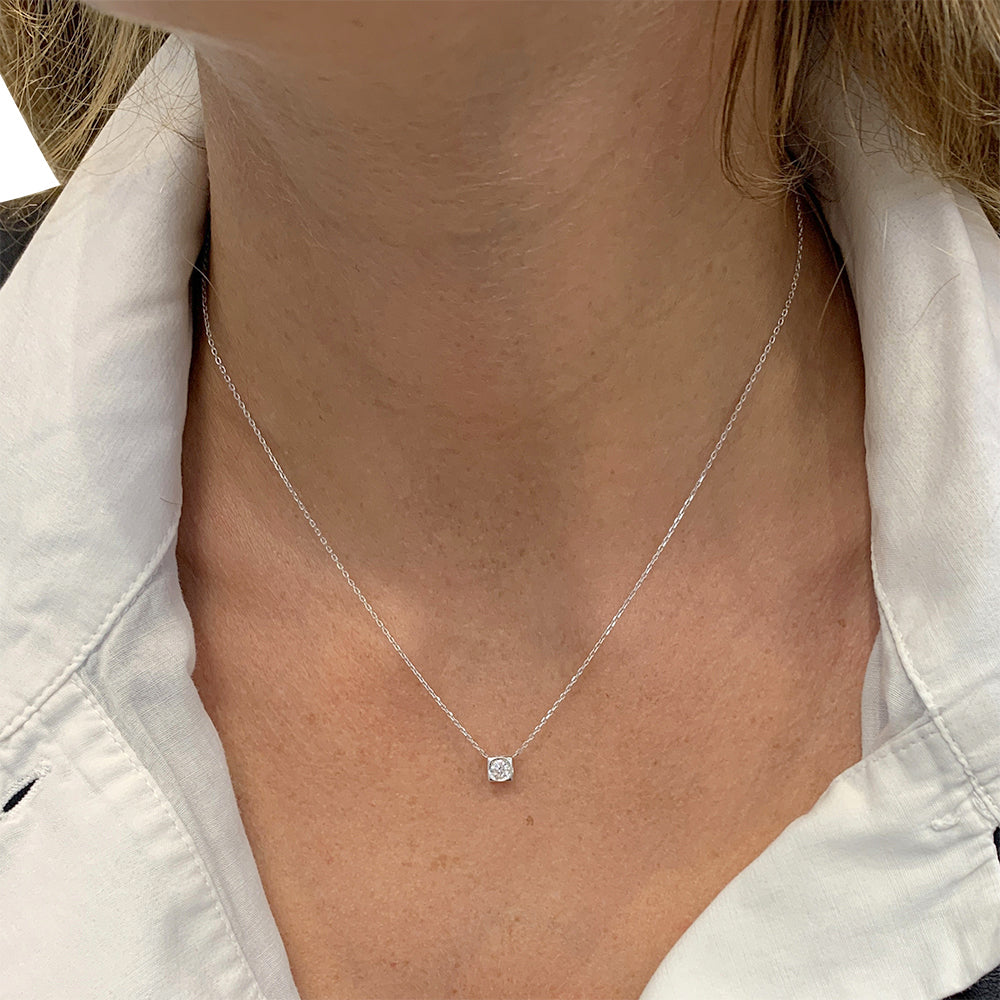 Dinh Van necklace, "The Cube", white gold, diamond.