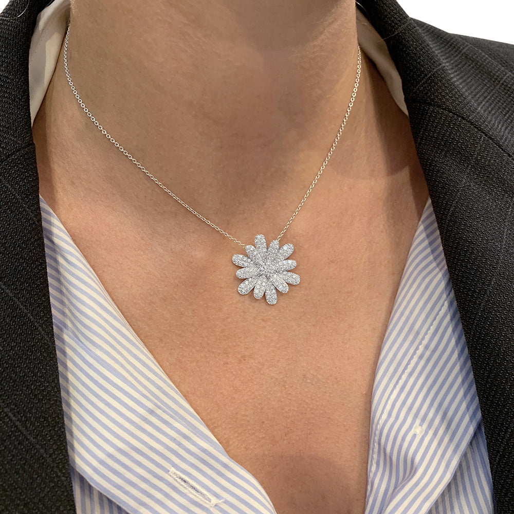 Poiray "Flower" pendant