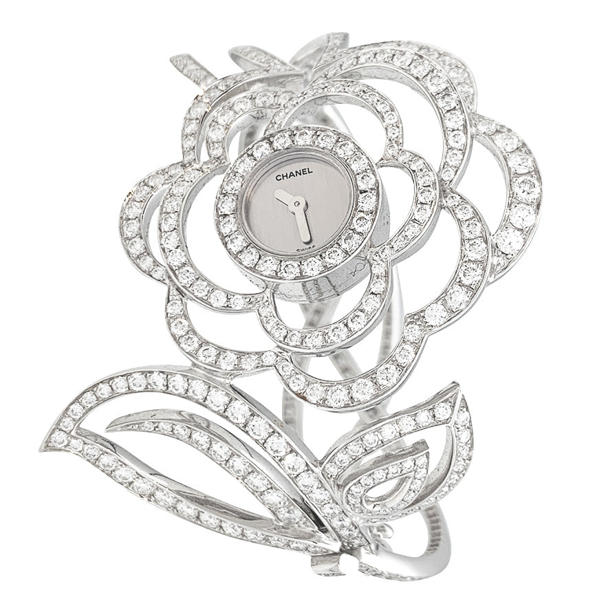 Exceptional Chanel "Fil de Camélia" watch in white gold and diamonds.