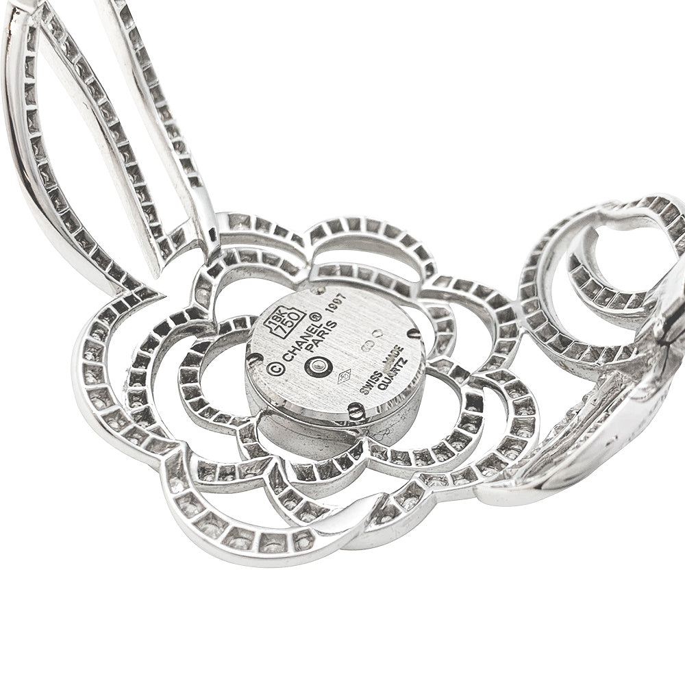 Exceptional Chanel "Fil de Camélia" watch in white gold and diamonds.