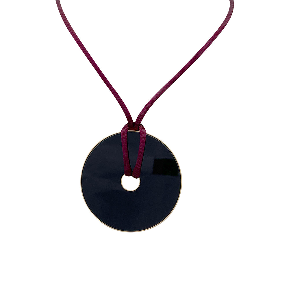 Dinh Van pendant, "Chinese Pi", yellow gold, onyx.