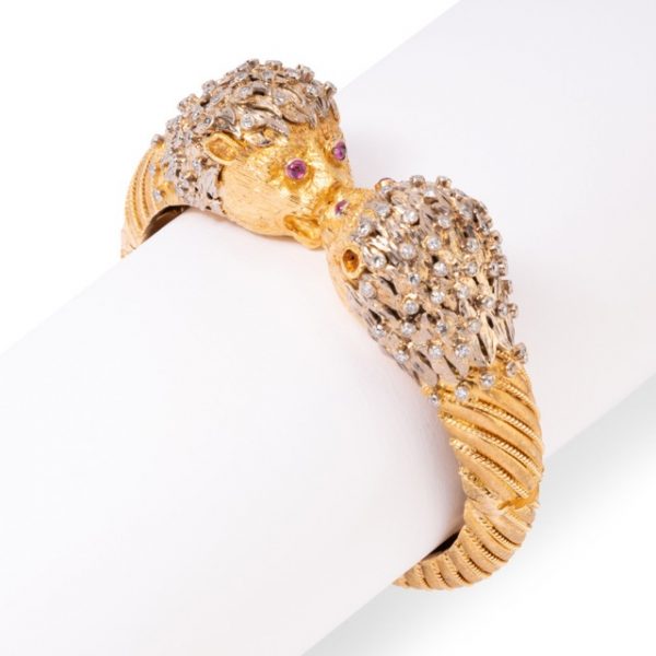 Bracelet Lalaounis “tête de lion” en or jaune 18 K, diamants et rubis 6